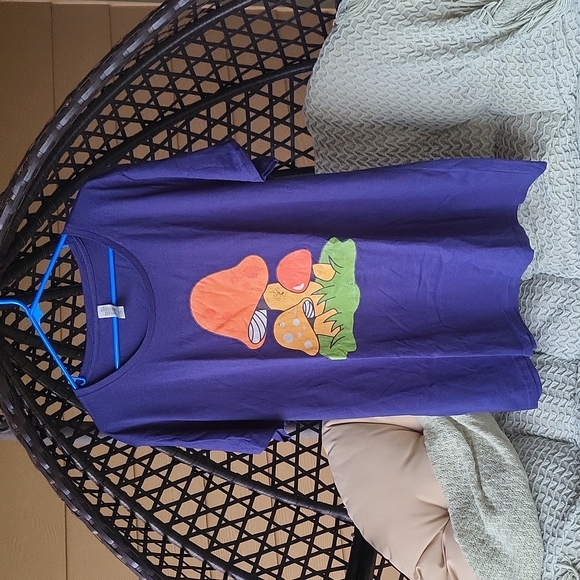 🍄 Brand new navy mushroom t-shirt - Picture 8 of 10
